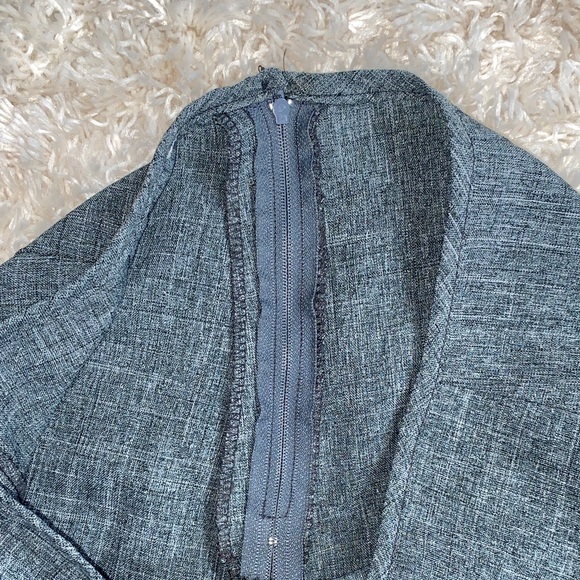 Elegant Gray Longline Jacket and Pants Ensemble * see photos to estimate size* - Picture 3 of 16